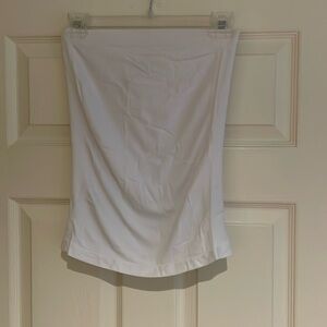 Stretchy white tube top in size xs to medium